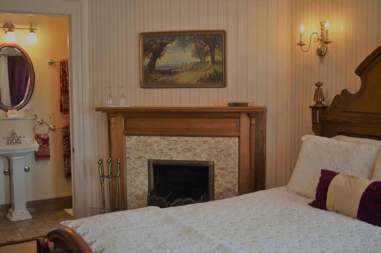 The Lamplighter Bed & Breakfast Of Ludington Eksteriør billede