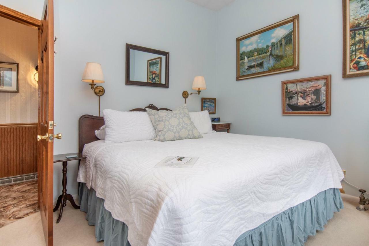 The Lamplighter Bed & Breakfast Of Ludington Eksteriør billede