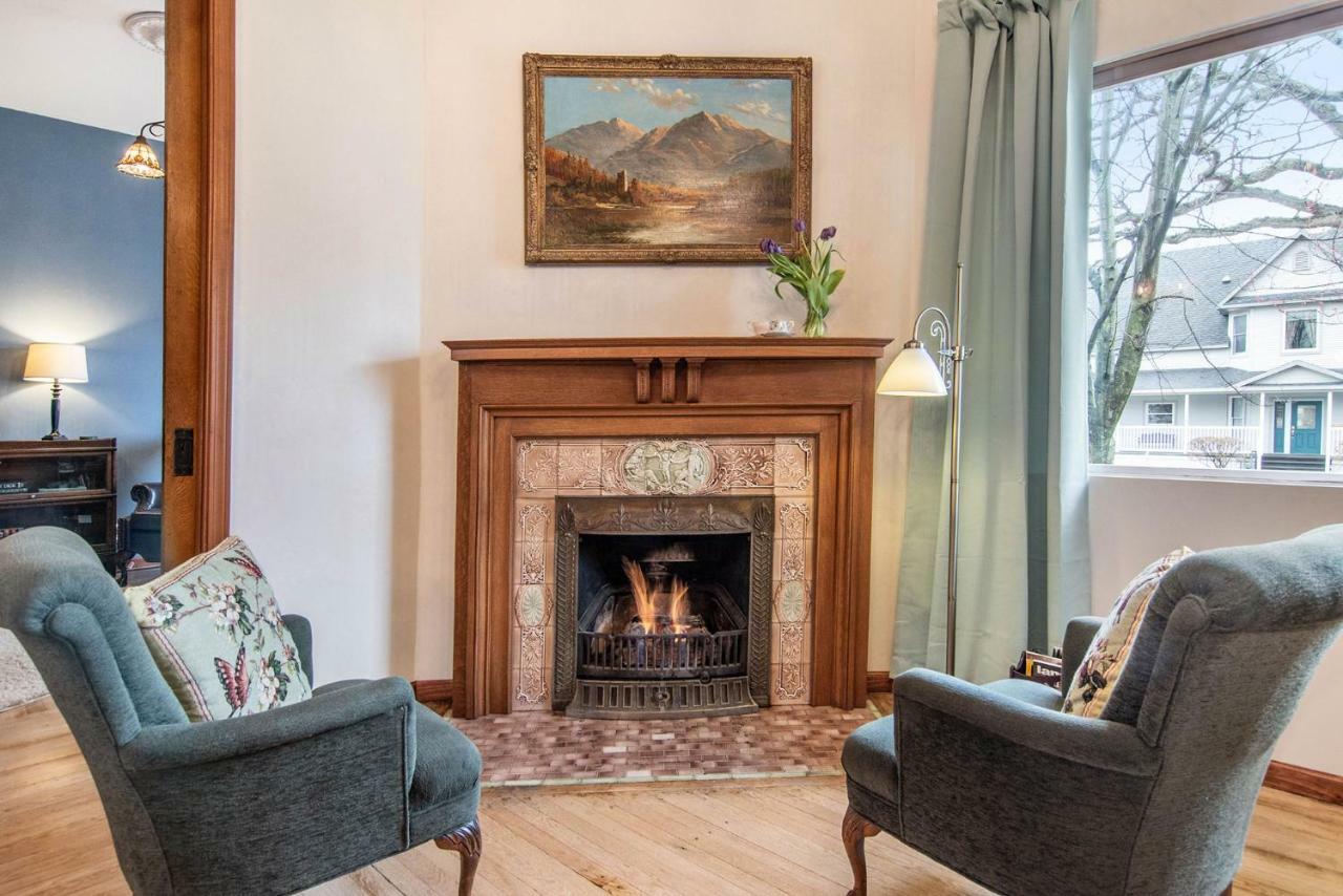 The Lamplighter Bed & Breakfast Of Ludington Eksteriør billede
